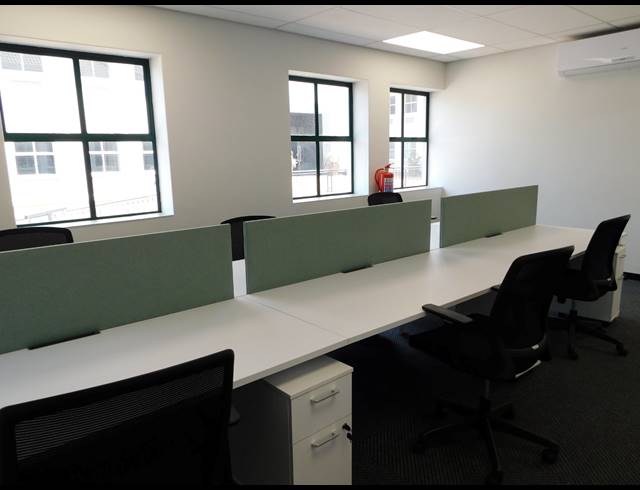 130M² OFFICE TO LET IN HYDE PARK